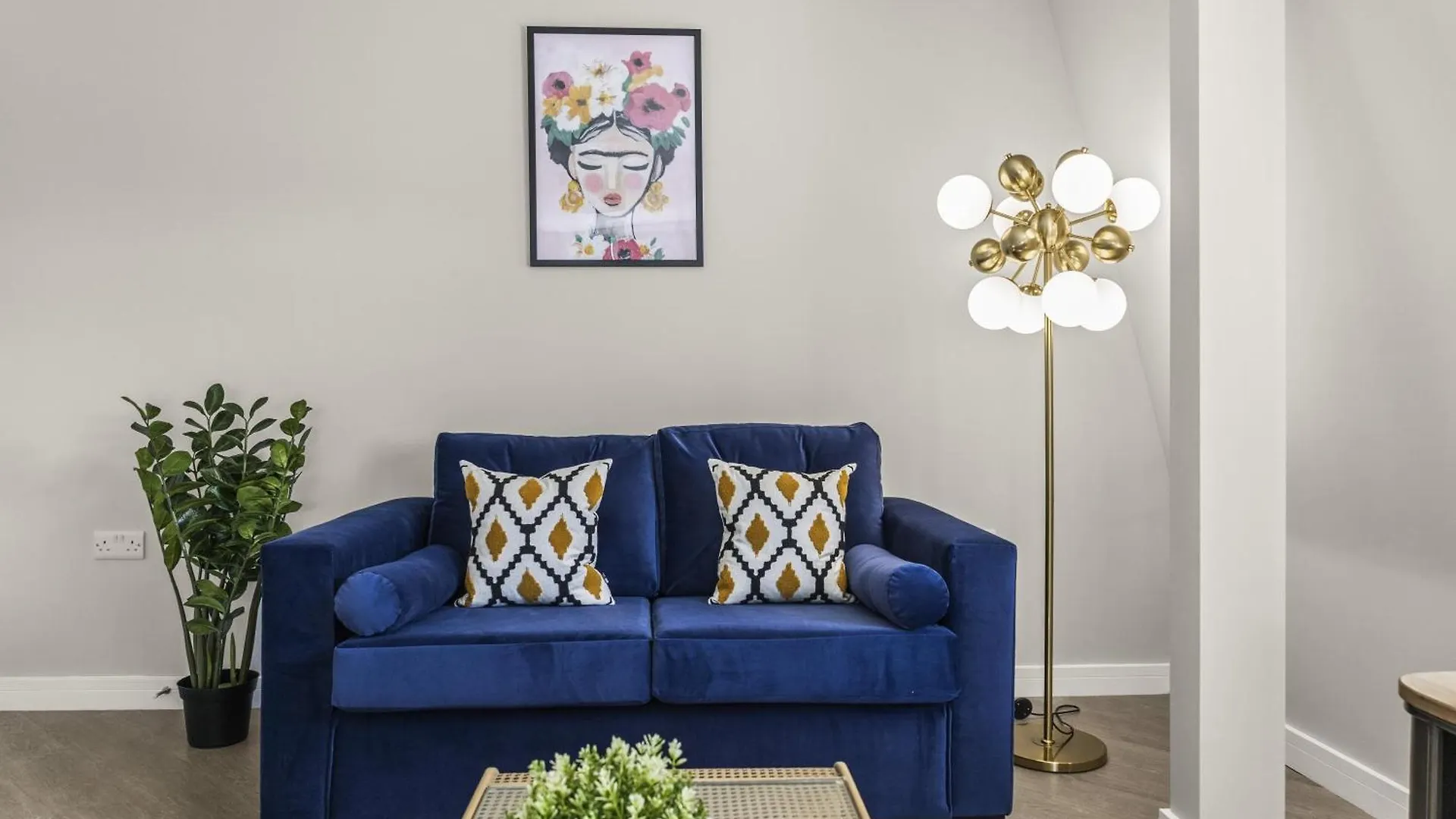 Buzzing Brighton Apartment 6 By My Getaways United Kingdom