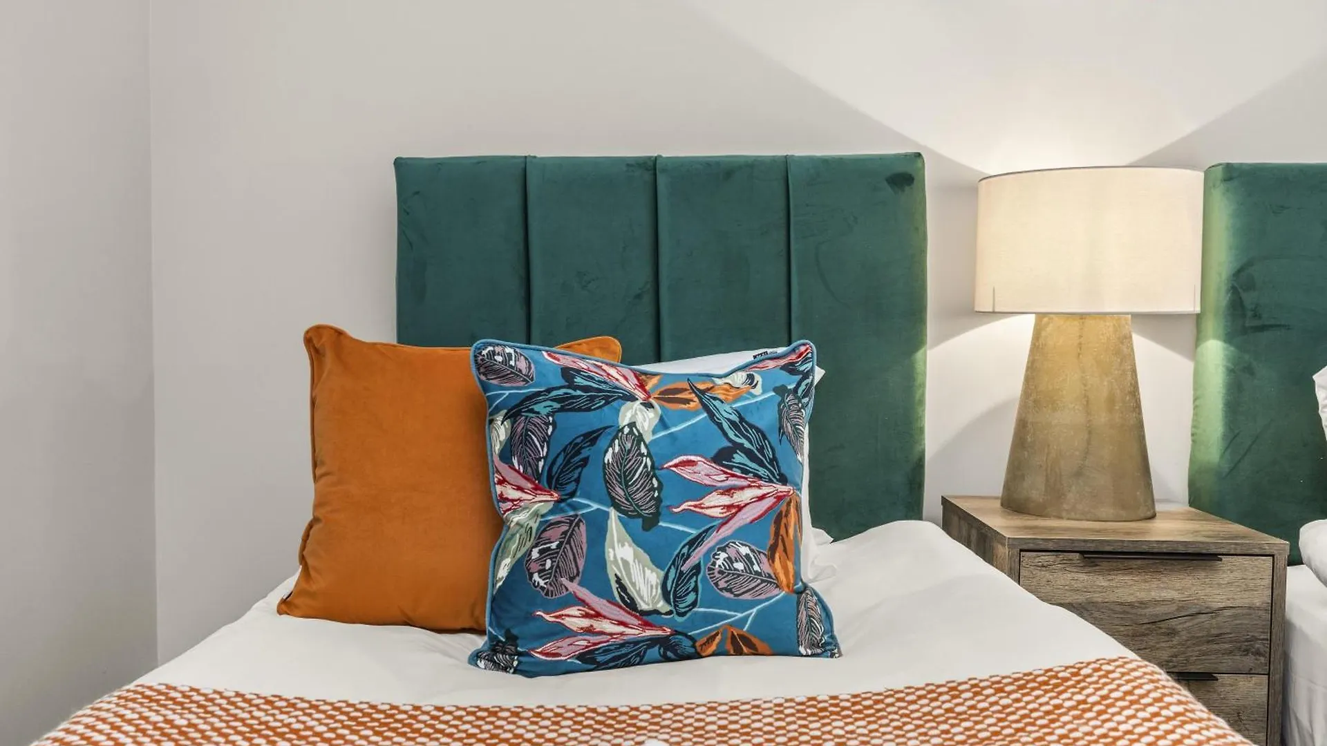 Buzzing Brighton Apartment 6 By My Getaways United Kingdom